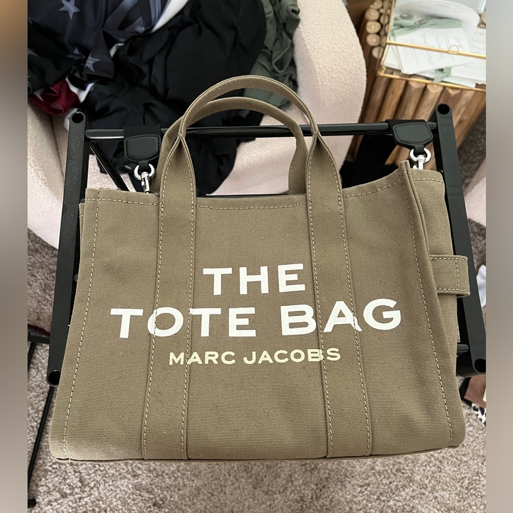 Marc Jacob’s Tote Bag Medium